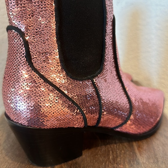 Paige Willa Chelsea Booties Pink Sequined Ankle Gored Boots 7.5 - Picture 9 of 13